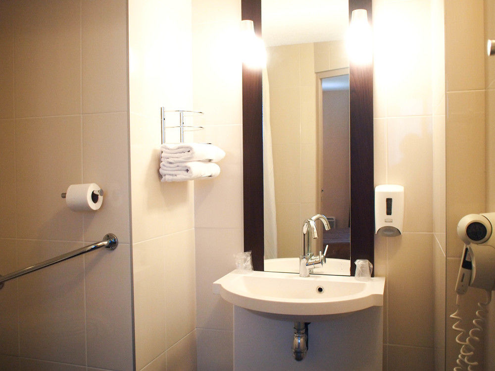 Hotel Inn Design Resto Novo Alençon Dış mekan fotoğraf